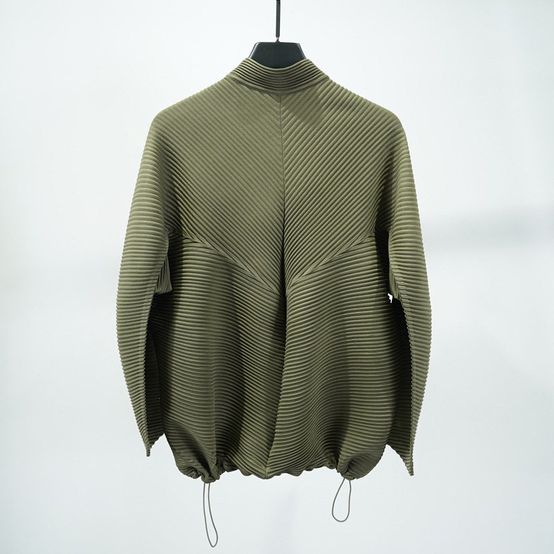 Miyake Pieghettato 2025 Autunn - Wool Suit Jacket recensione e prezzo
