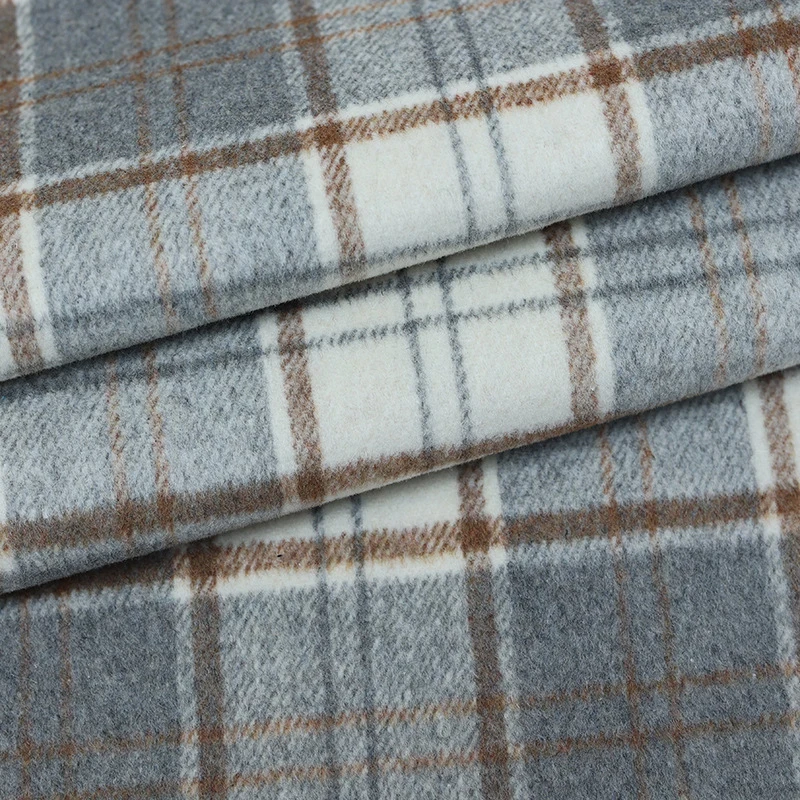 Tessuto in Lana Vintage a Quad - Wool Suit Jacket recensione e prezzo