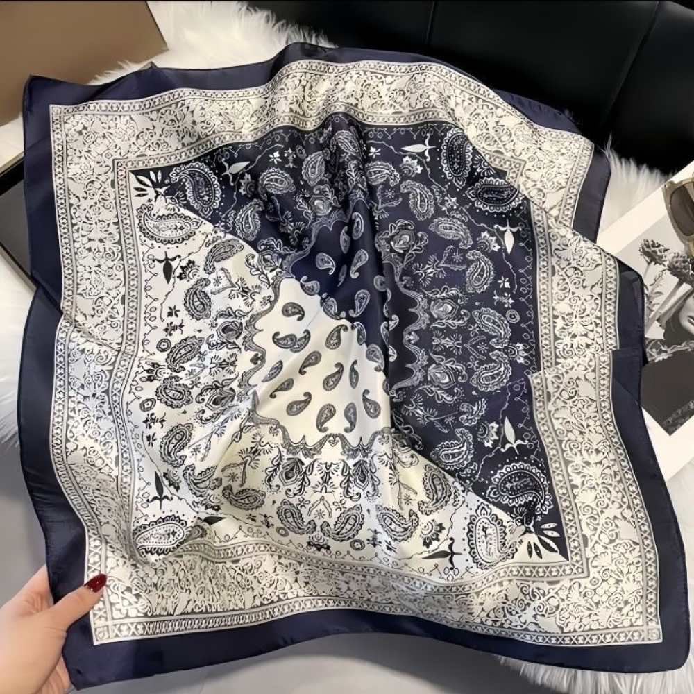 Foulard Quadrato Premium da Uo - Men Formal Wear With Scarf recensione e prezzo